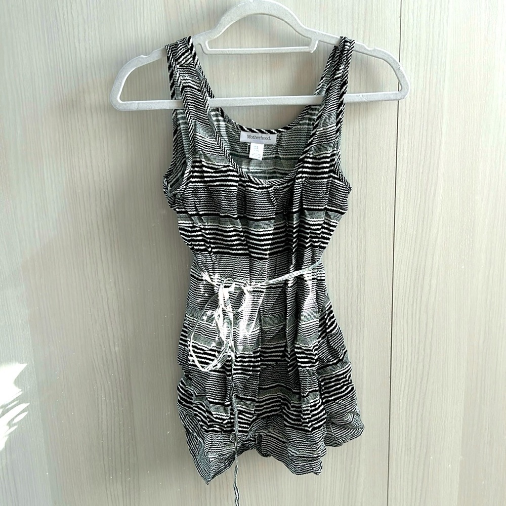 NWT Motherhood tank top with tie waist striped pattern size Small black white